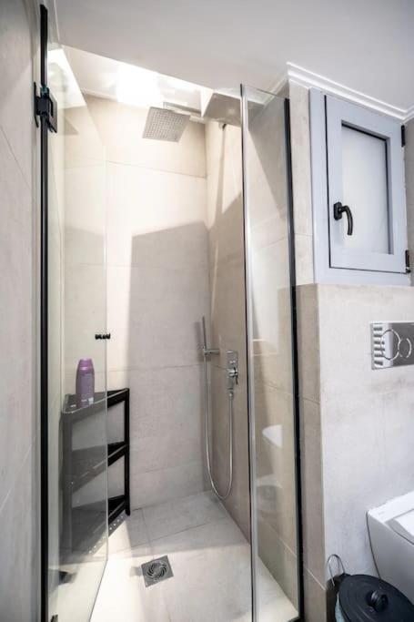 Piraeus Cozy Apartment For 4 Persons Exteriör bild