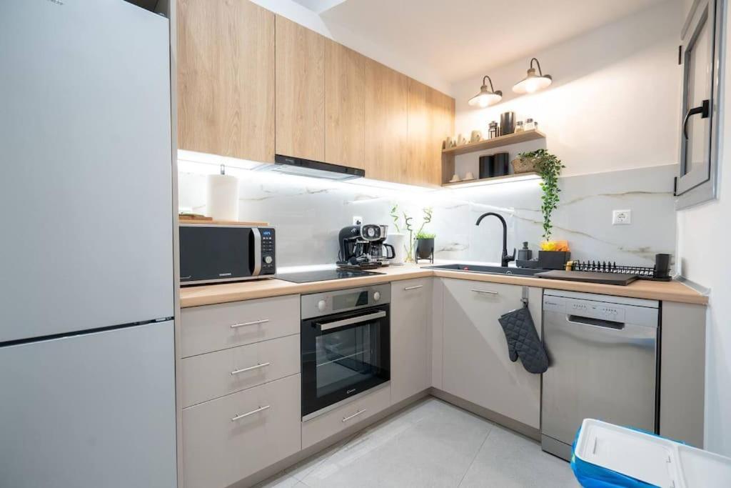 Piraeus Cozy Apartment For 4 Persons Exteriör bild