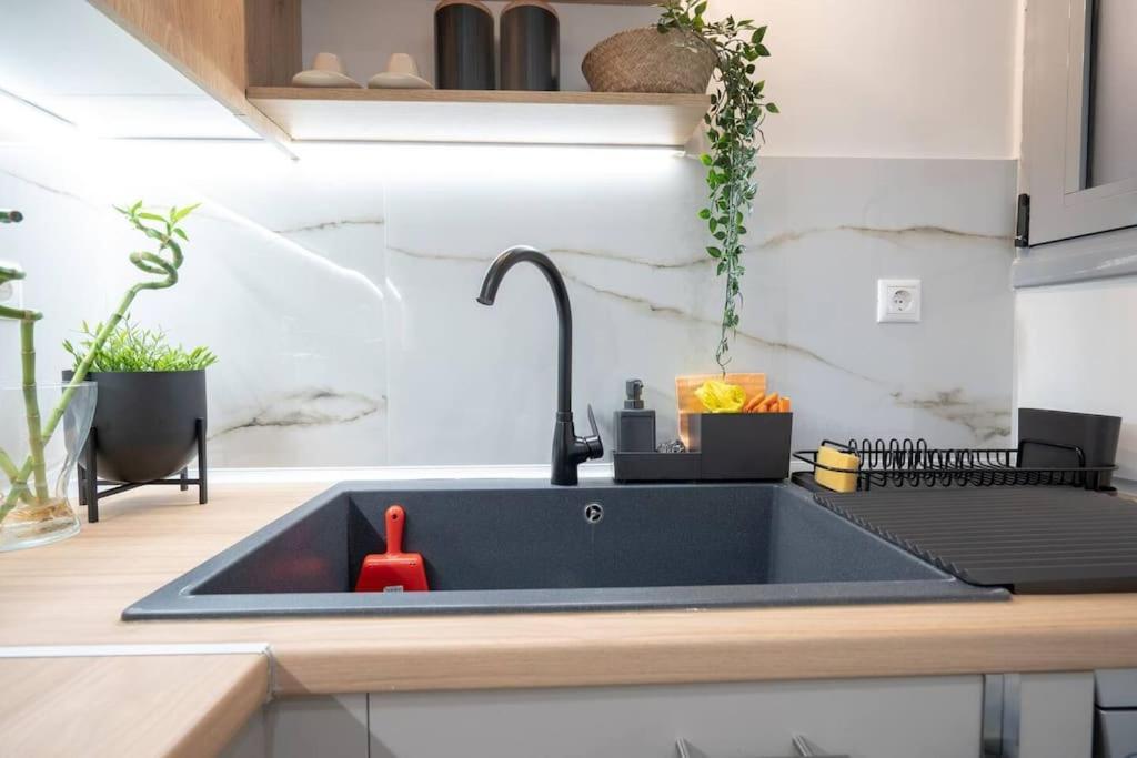 Piraeus Cozy Apartment For 4 Persons Exteriör bild