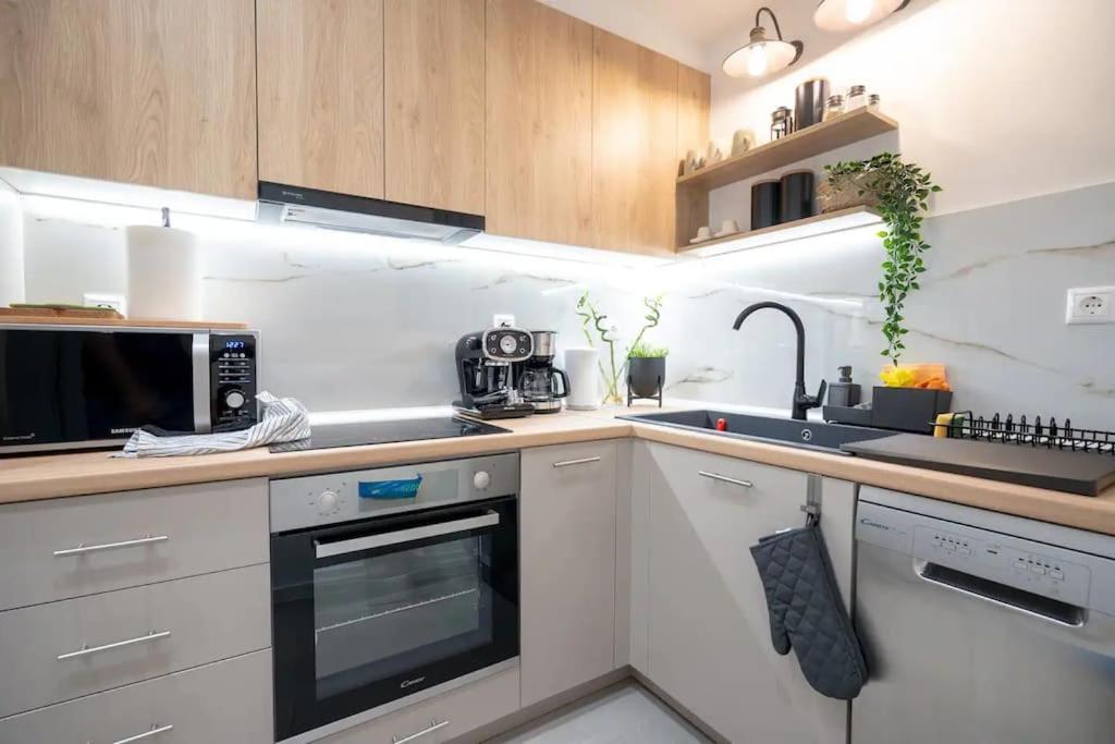Piraeus Cozy Apartment For 4 Persons Exteriör bild