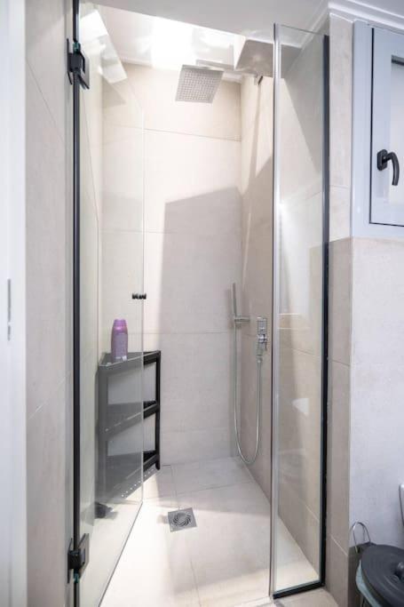 Piraeus Cozy Apartment For 4 Persons Exteriör bild