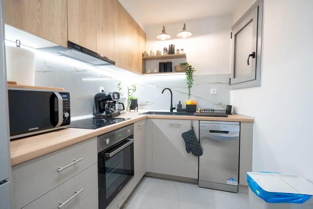 Piraeus Cozy Apartment For 4 Persons Exteriör bild